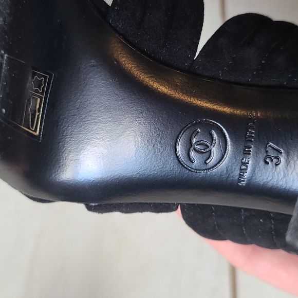 CHANEL Suede Mesh Zip Cap Toe Heels [size 37] - Picture 9 of 15